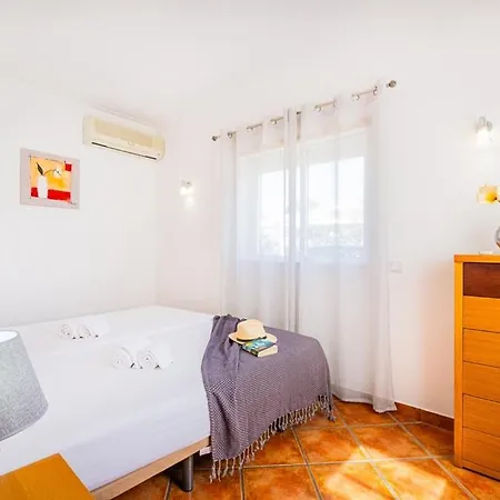 Cosy In Jardins Vale De Parra